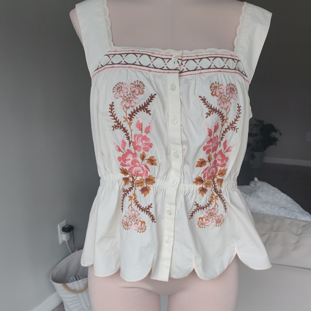 Spartina 449 White Floral Embroidered Button-Front Camisole